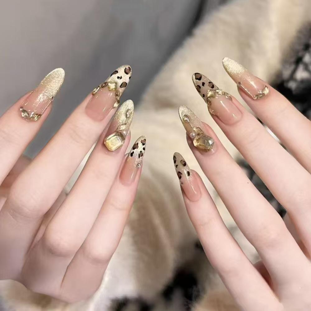 Super Flash Style: High-Class Aura Cat Eye Handmade Nail Tips for Young Ladies