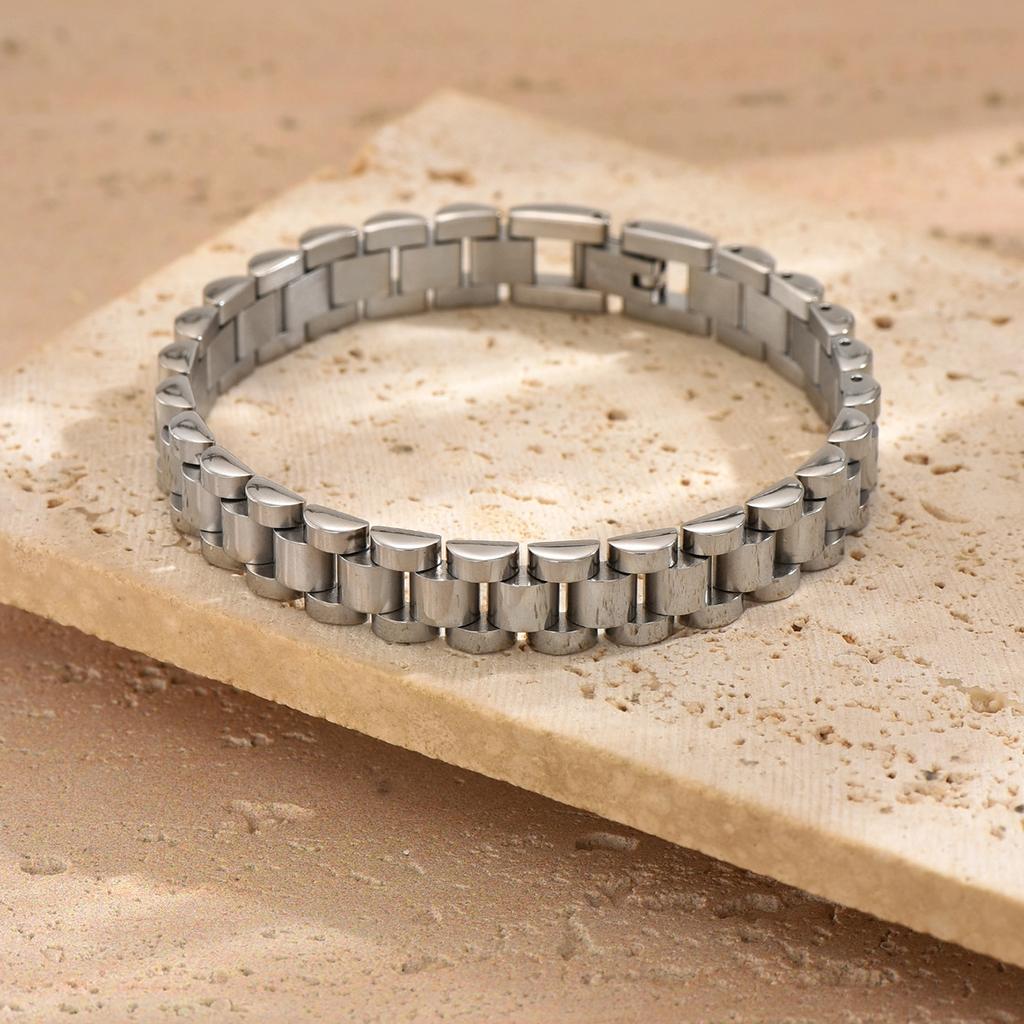 Glamorous Hip Hop Light Luxury Niche Premium Feeling Stainless Steel 18K Gold Plated Watch Chain Bracelet For Men And Women