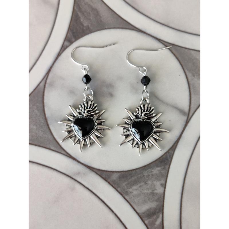 Gothic Black Heart Romantic Earrings - Handmade Jewelry