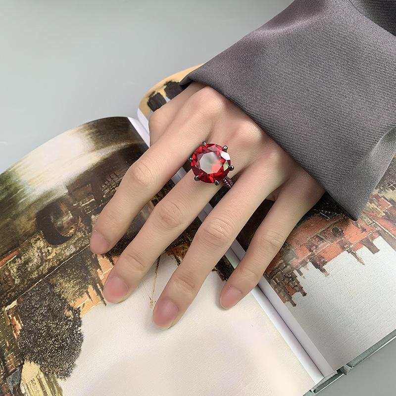 Jewelry Copper Bottom Gold-Plated Simulation Corundum Round Black Gold Personalized Ring Female 16Mm