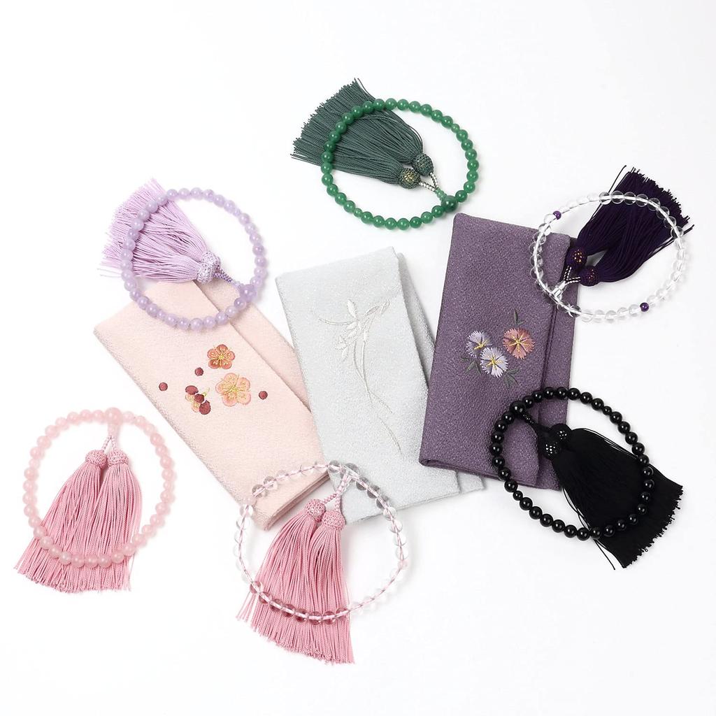 Dámské skládací pouzdro na modlitební korálky, vyšívané chirimenové hedvábí, na kjótské buddhistické modlitební korálky, s vnější krabičkou, vyrobeno v JaponskuStříbrné (Tsuyukusa)