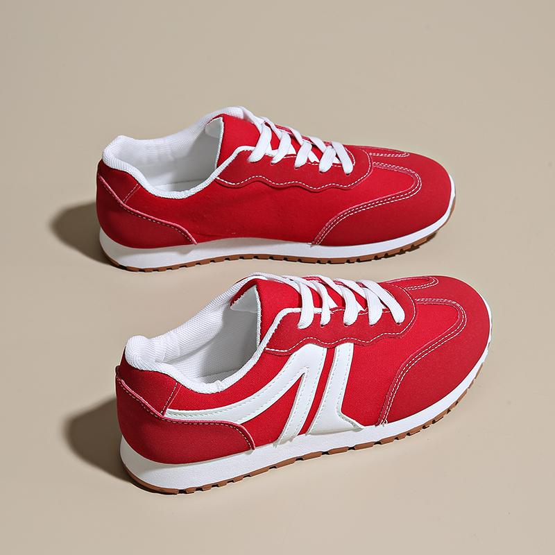 2026 Spring New Women Sneakers Comfortable Outdoor Fashion Versatile Flat Casual Sneakers Lace Up Women Sports Shoes Plus Size