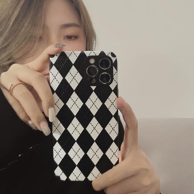 Silicone Soft Leather 3d Cute Flower Feather Duck Lattice Phone Case For Iphone 13 Pro Max 12 Mini 11 Promax 7 8 Plus Xsmax X Xr