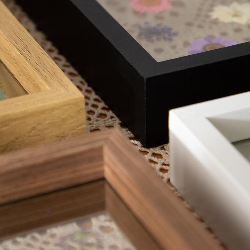 Handmade European Embossed Photo Frame with Transparent Glass and Wooden Leaf Plant Design