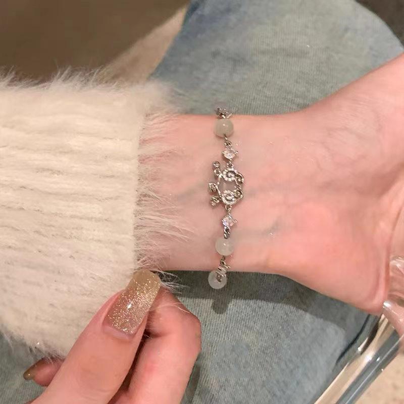 Cat Modern Elegant Eye Stone Bracelet With Delicate Zirconia Lock For Women Fashion