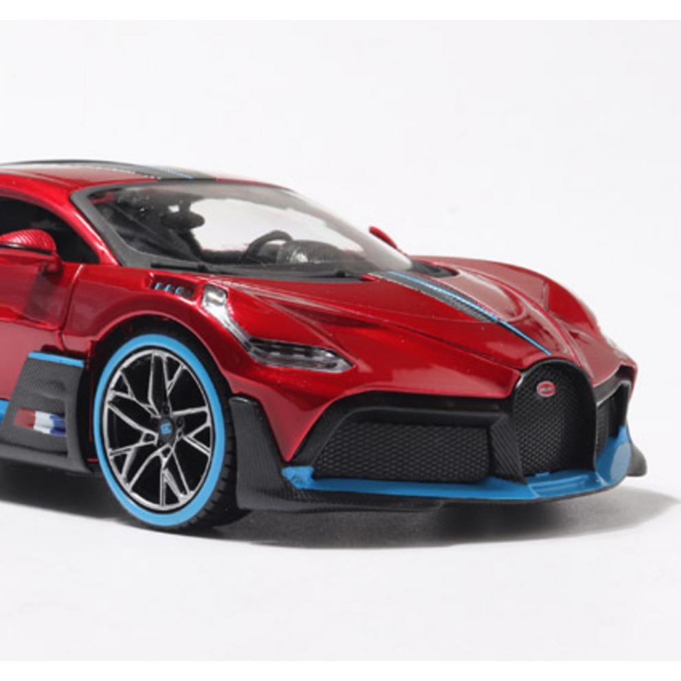 Maisto 1:24 Scale Bugatti Divo Diecast Alloy Car Model, Red