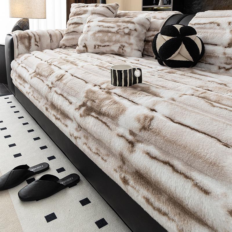 

Sofa Cushion Autumn And Winter Plush Thickened Warm Straight Row Sofa Cover Towel Winter All-Inclusive Fixed Non-Slip Cover Pad 70*70cm