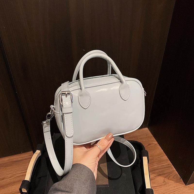 Korean Ins Cute Girl Dopamine Hand Carry Small Square Bag 2025 Summer New High-end Fashion Shoulder Bag