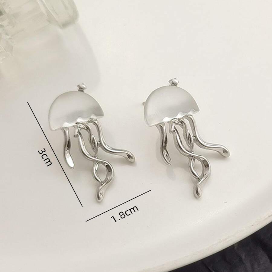 Women Floating Jellyfish Earrings Stud Silver Color Transparent Crystal Cute Deep-Sea Jellyfish Post Earrings Cute Girls Jewelry