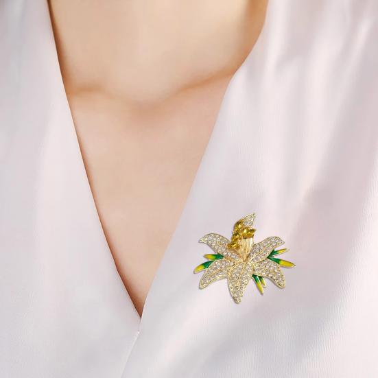 1/2Pcs Women Brooch Lapel Pin Rhinestones Inlaid Pin Flower Design with Sparkling Decorative