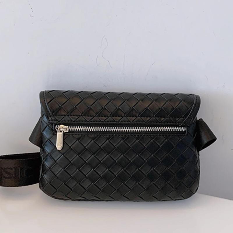 A Niche Design High-end Waist Bag Simple Commuting Single-shoulder Bag for Women Fashionable and Versatile Casual Crossbody Bag