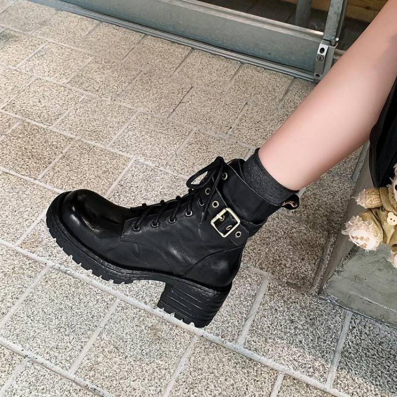 Autumn and Winter Leather Women's Martin Boots Versatile Rubber Platform Sheepskin Large Size Women's Boots Lace-up Square Head Low Boots Women