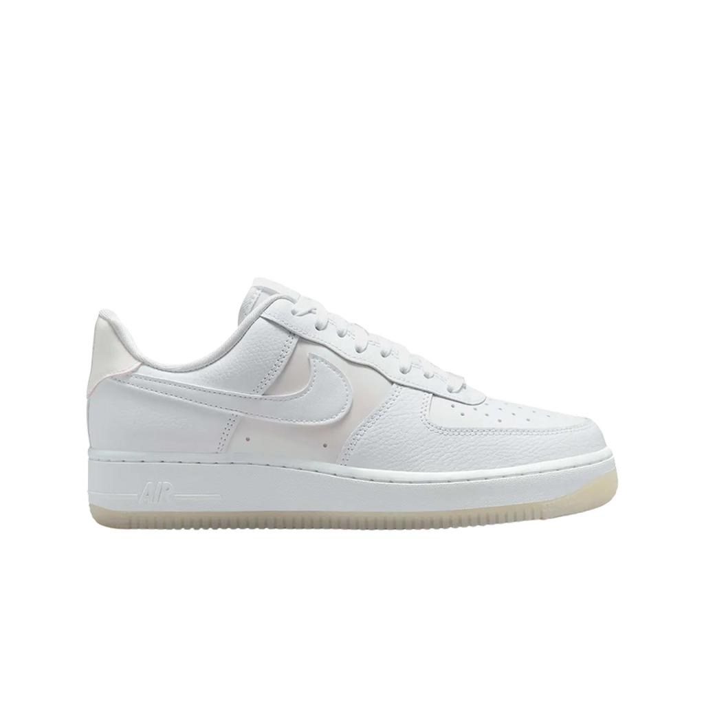 Nike Sneakers da donna Air Force 1 07 bianche perlate multicolore Ghost IH3204-100