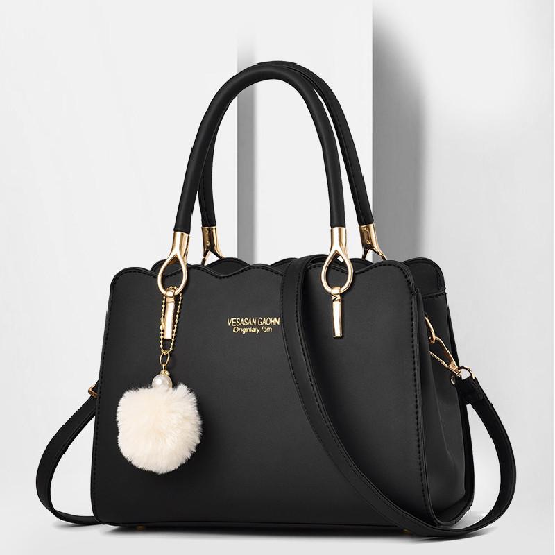 Stylish And Spacious Women's Tote Bag For 2023 Trends