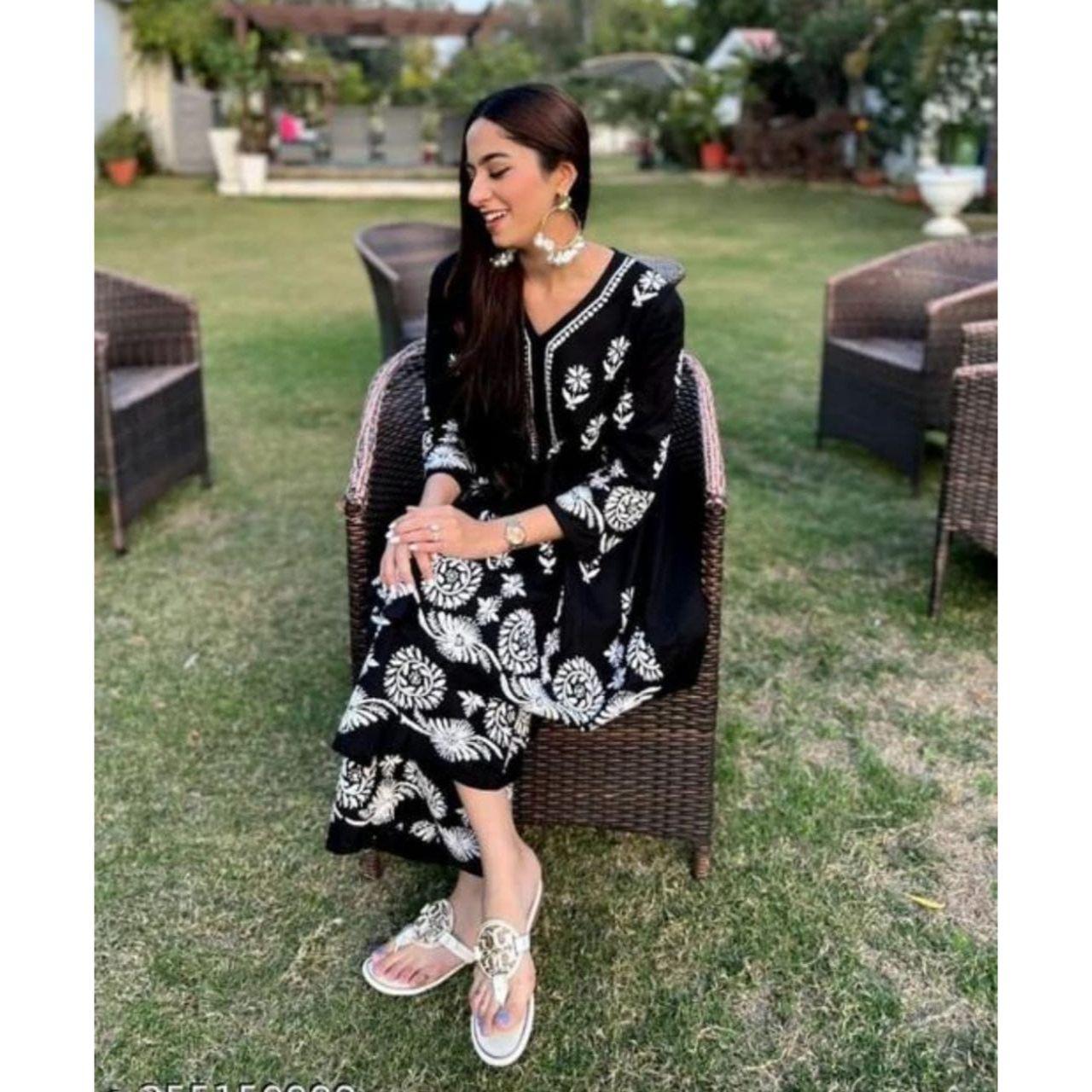 

Новое стильное поступление вышивки Kurti Plazo