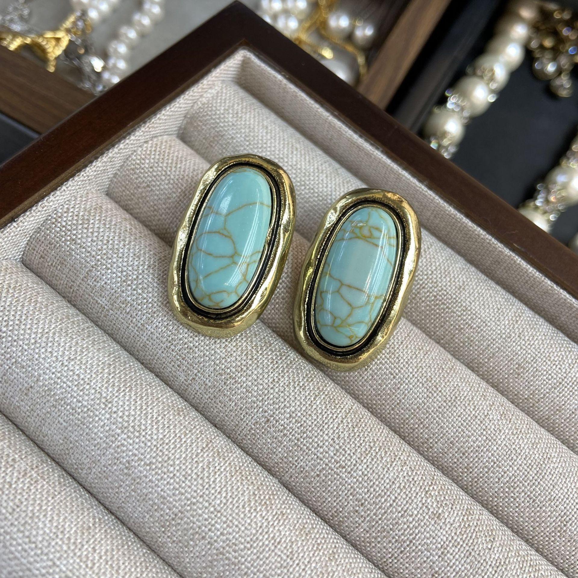 Vintage Turquoise Earrings Vintage Copper Plated Real Gold Fashion High Sense Jewelry Set Earrings