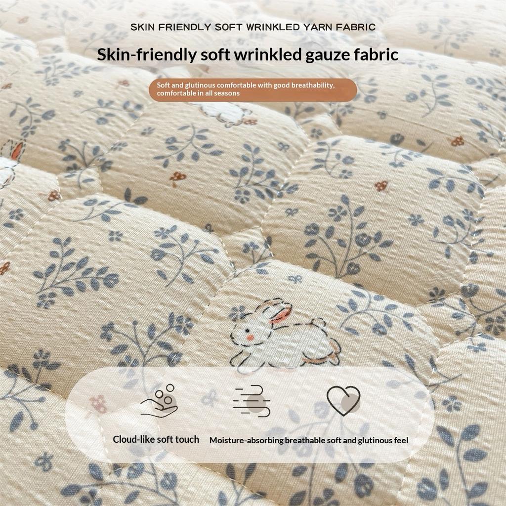 Waterproof & Breathable Mattress Protector - Printed Crinkle Taffeta Quilted Cover, Non-Slip Dust Proof Fitted Sheet