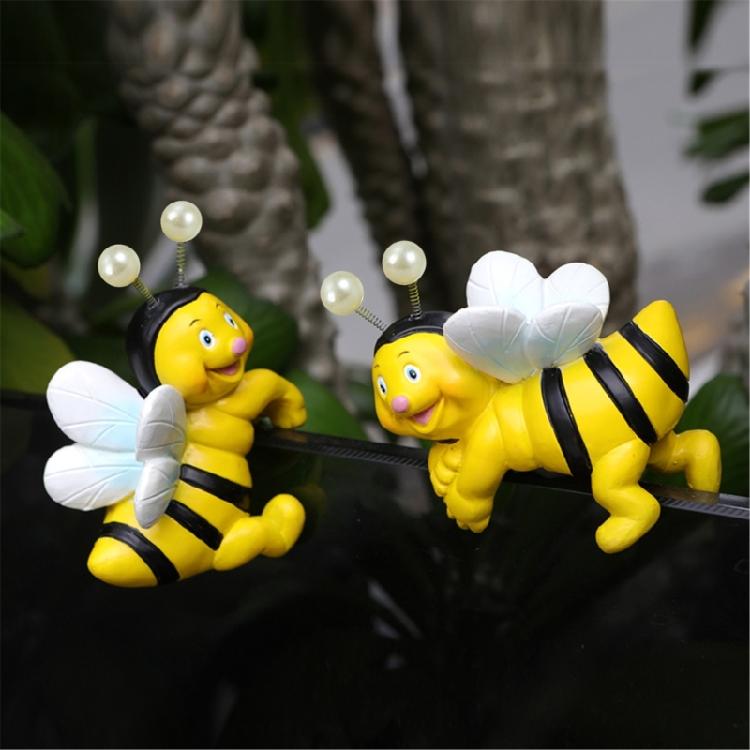 2Pieces Cute Climbing Bees Resin Pot Huggers Figurines for Personalizing Garden Patios Balconies and Home Decoration