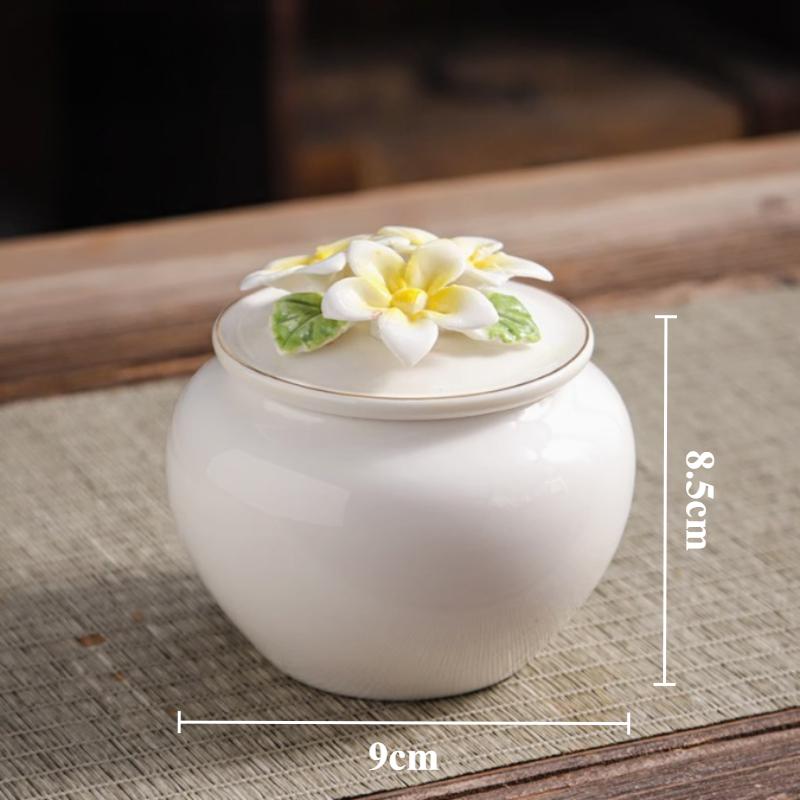 1pc Ceramic Handmade Flower Tea Jar, Kitchen Seasoning Jar, Household Green Tea/black Tea Storage Jar, Flower Cover Design