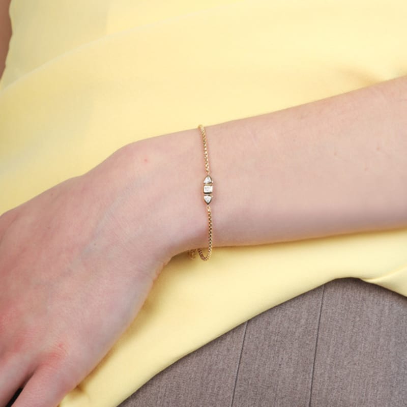 dfarbe gold moissanite trillion chain bracelet
