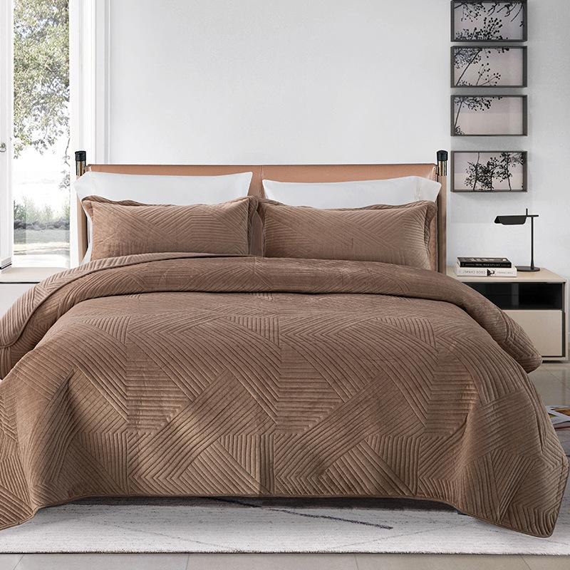 Crystal Velvet Laminated Cotton Bed Cover Quilted European Leisure Cover Blanket Home Bedding