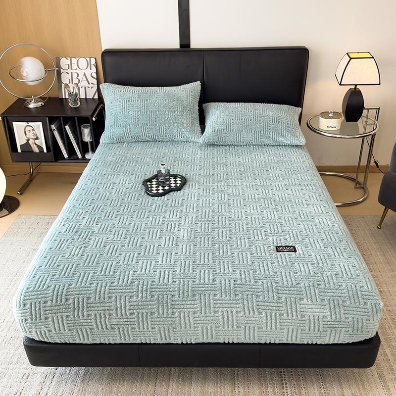 Hot Winter Warm Coral Fleece Fitted Sheet Elastic Mattress Protector Cover Fluffy Plush Bed Linen Couple Double Bed King Size