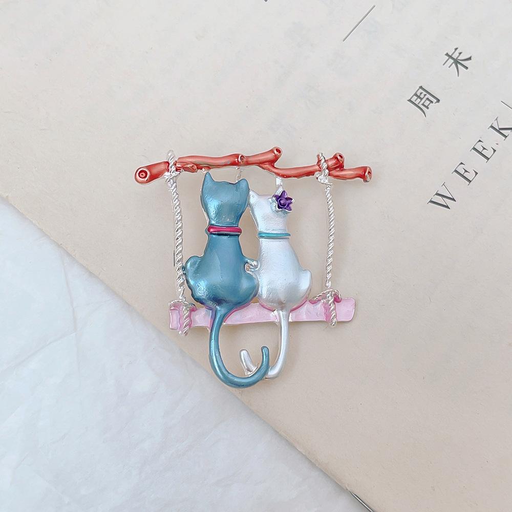 Rhinestone Love Kitten Brooches for Women Unisex Enamel Animal Pin Cat Lapel Pins Office Party Friend Gifts Jewelry Accessories