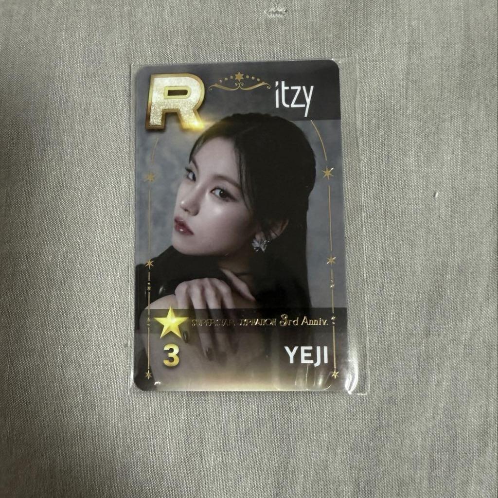 [USED] ssjyp itzy yeji trading card