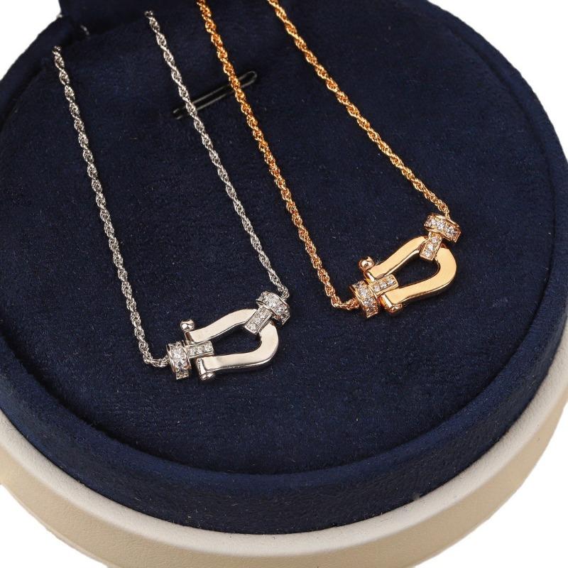 925 Sterling Silver Frey's Horseshoe Buckle Necklace Plated 18K Rose Gold Half Diamond CNC Horseshoe Pendant Clavicle Chain Seiko