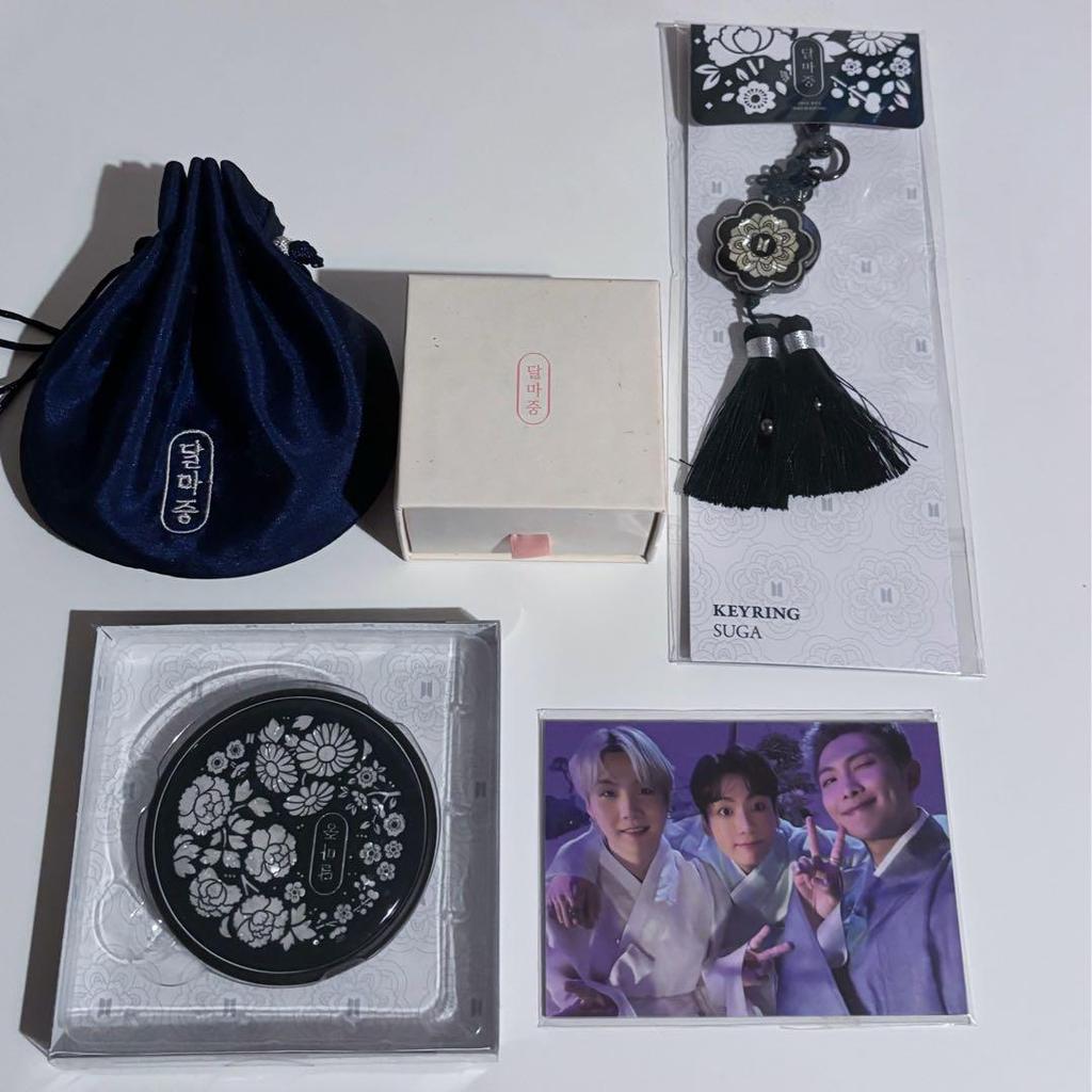 [USED] BTS Dharmajun bundle sale with trading cards