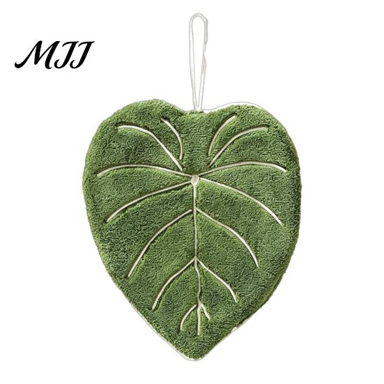 Hanging Loop Hand Towel Leaf Shape Towel, Soft Absorbent with Loop, Thickened Coral Velvet Cute Maple Ginkgo Design for Kitchen Bathroom Drying