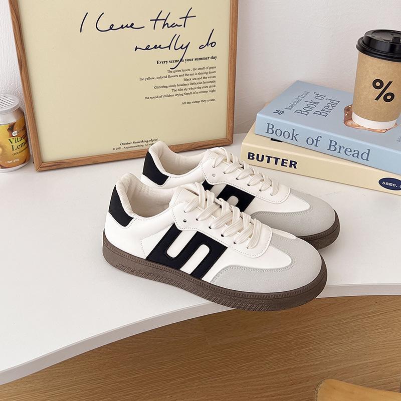 Lightweight thick-soled women's new autumn versatile lace-up board shoes, small height-increasing white shoes