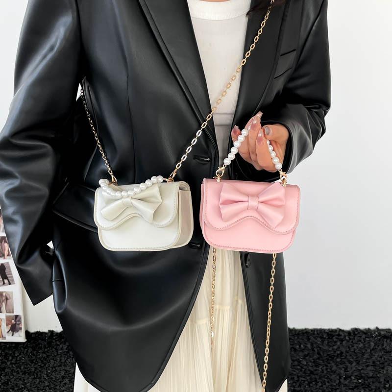 Spring fashion small bag women's new versatile shoulder bag high-end texture commuter armpit bag