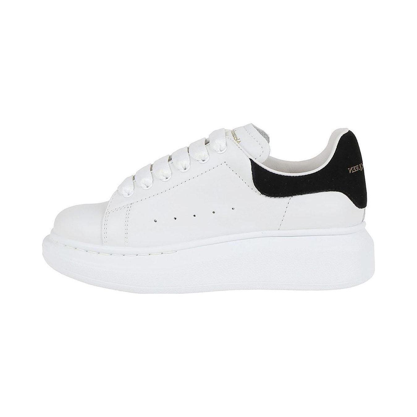 Alexander McQueen Lielizmēra Zemi Sporta Apavi