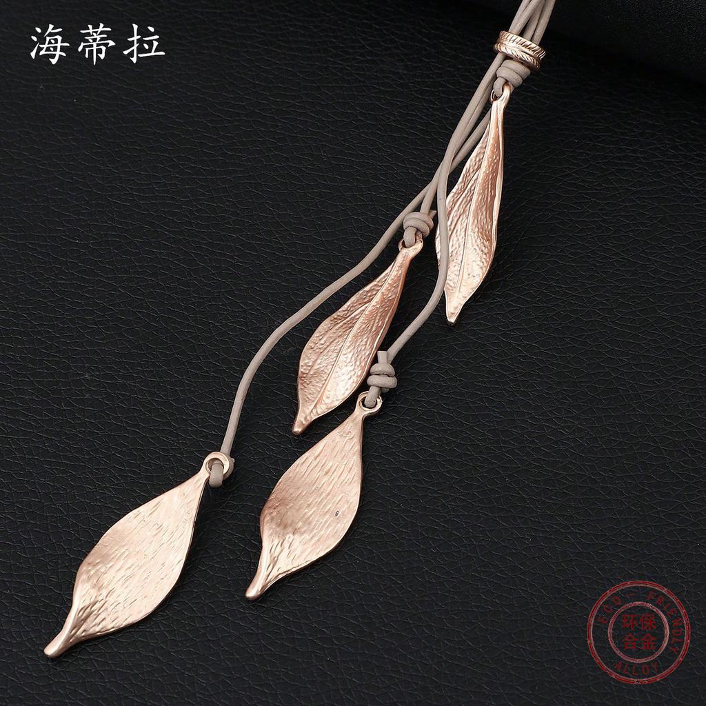 Nowy wisiorek z liściem z frędzlem, damski spersonalizowany stopowy łańcuszek do swetra z rzemienia ze skóry bydlęcej w kształcie liścia