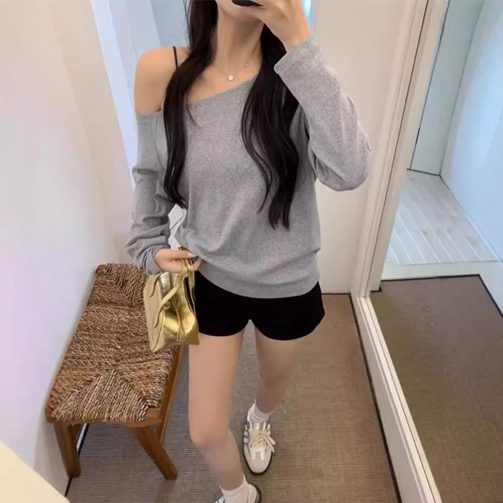 Elegant White One-Shoulder Long-Sleeve Loose-Fit Women's Autumn/Winter Top