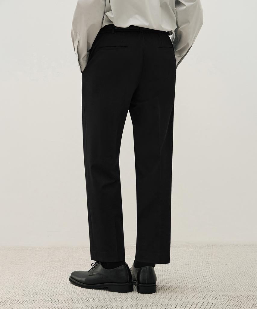 DRAW FIT Banded Tapered Slacks [Black]