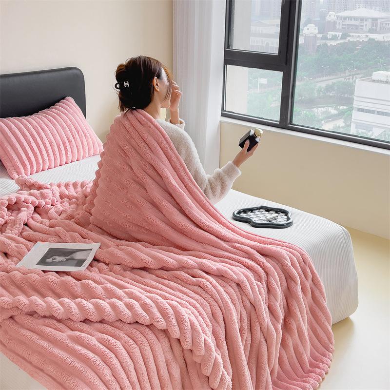 Plyšová deka s imitací králíka