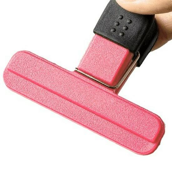 T-Shaped Kitchen Food Sealing Clip: Leak-Proof, Moisture-Proof for Snack and Chip Bags