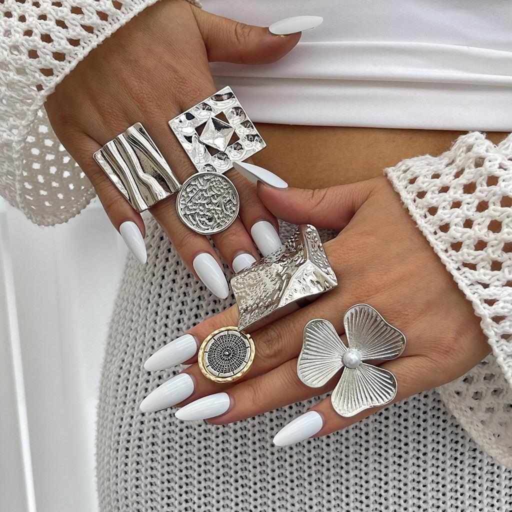 Vintage Geometric Pleated Flower Joint Rings Gold Silver Color Irregular Imitation Pearl Knuckle Ring Hollow Out Fashion Jewelry for Women Men