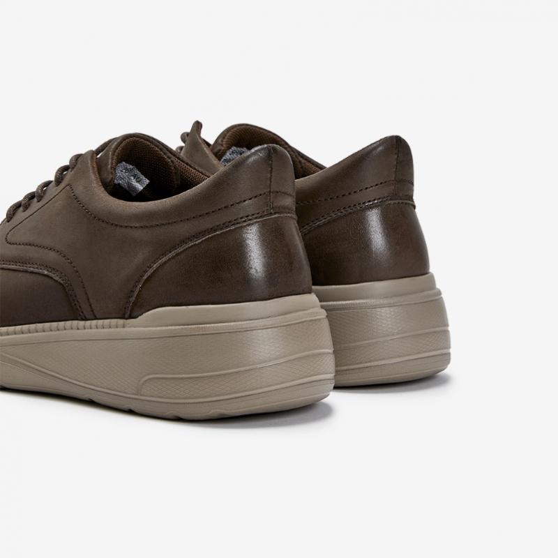Young Age Male Casual Sneakers Brown