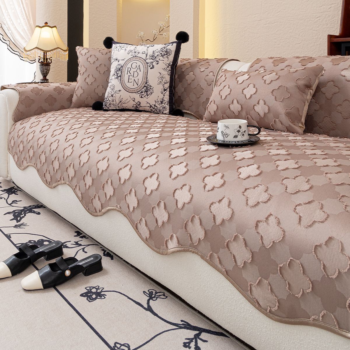 

Легкая французская подушка для дивана специальной формы, цельная кожаная подушка для сиденья дивана, новый универсальный нескользящий чехол для дивана на четыре сезона 70*70cm