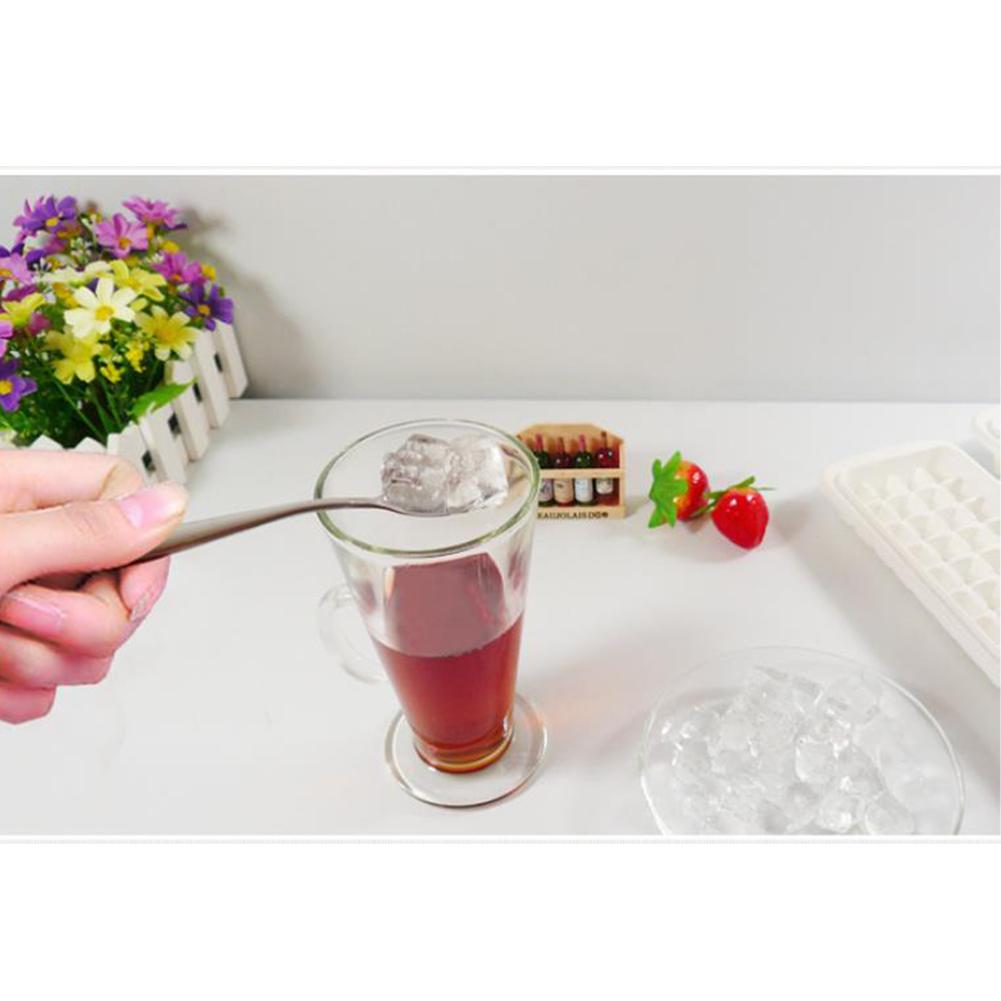 White Multi Grids Mold Ice Cube Making Box with Cover for Summer Refrigerator