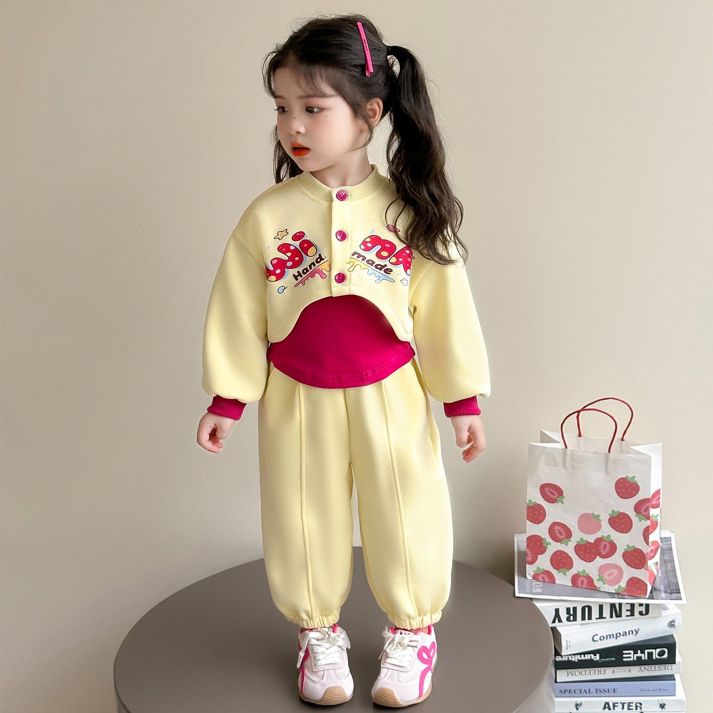 

2025 Spring/Autumn Girls Two-Piece Sportswear Set – Casual Letter Design for Baby & Kids 120 cm жёлтый