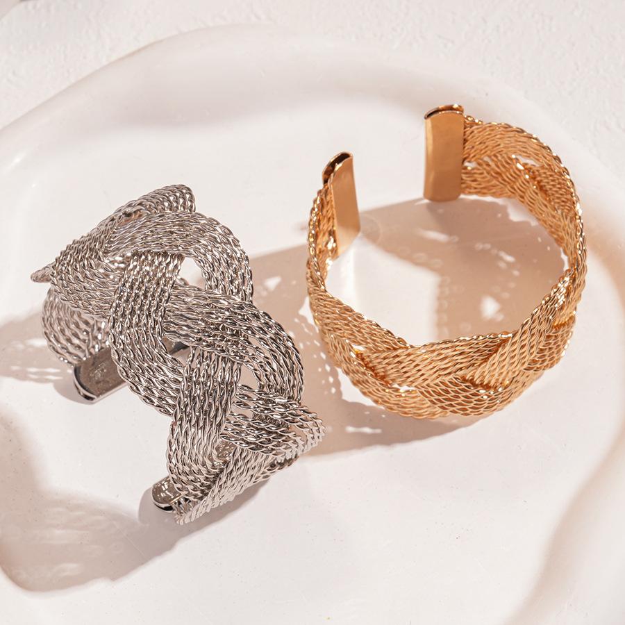 European and American metal wind cross winding mesh geometric opening bracelet personalized niche high-end jewelry 