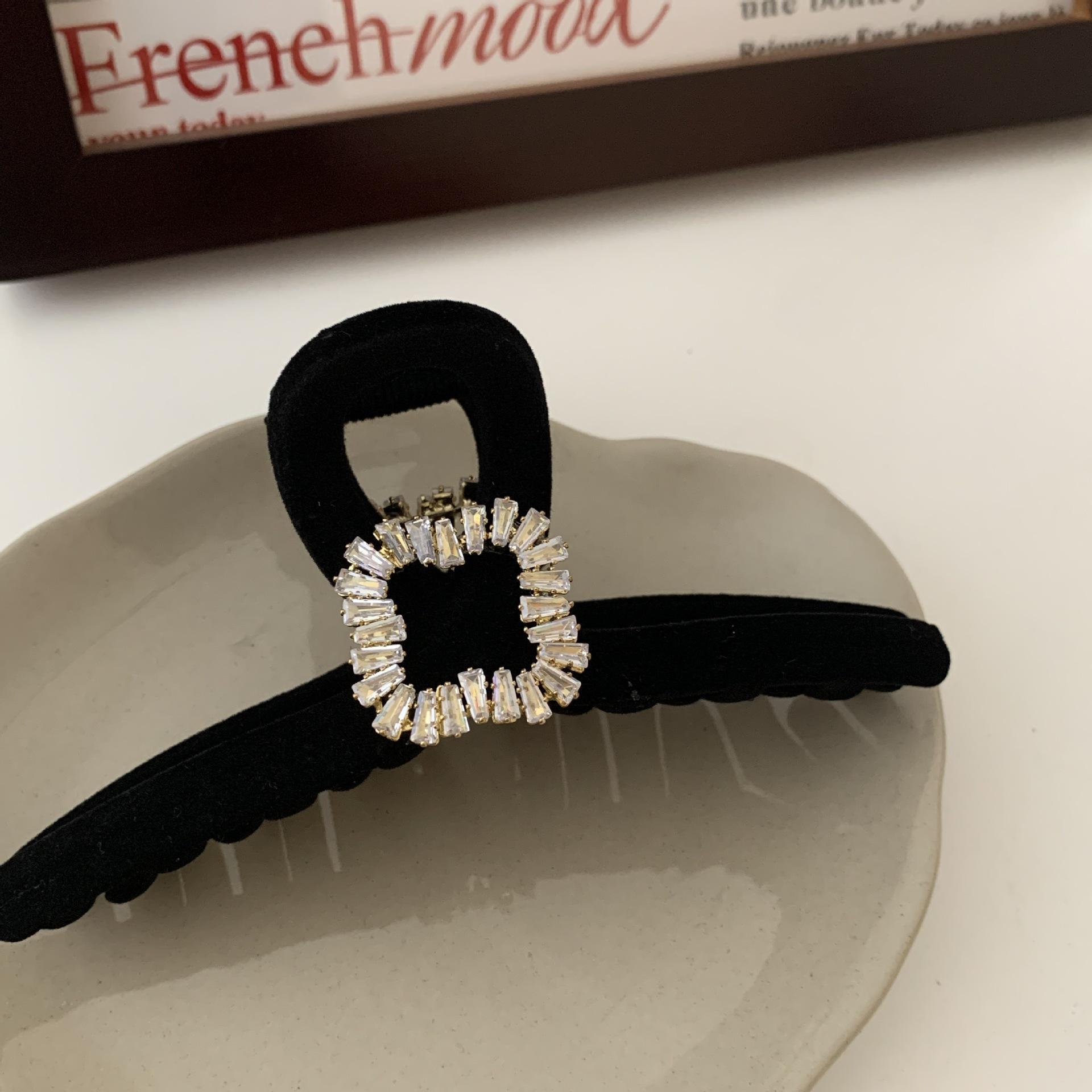 Autumn and winter flocking flash diamond grab clip Korean love simple shark clip high ponytail clip hairpin