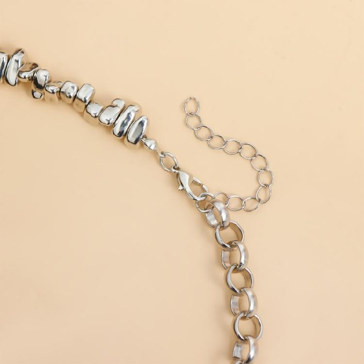 Elegant Irregular Heart Pendant Necklace Designs for Trendy Women Seek Individuality and Romance Daily Casual Use