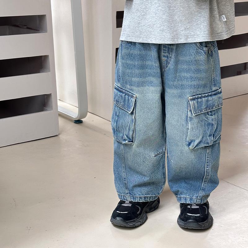 2025 Spring & Autumn Boys' Cargo Jeans: Trendy, Loose-Fit, Casual Long Pants for Kids