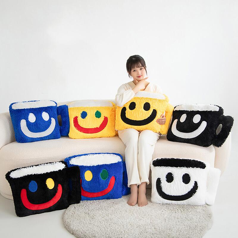 Perna Pluș Cană de Cafea Zâmbitoare Jucărie Moale Umplută Amuzantă Păpușă în Formă de Ceai cu Lapte Perna pentru Canapea Decor Creativ pentru Cameră Cadou de Ziua de Naștere
