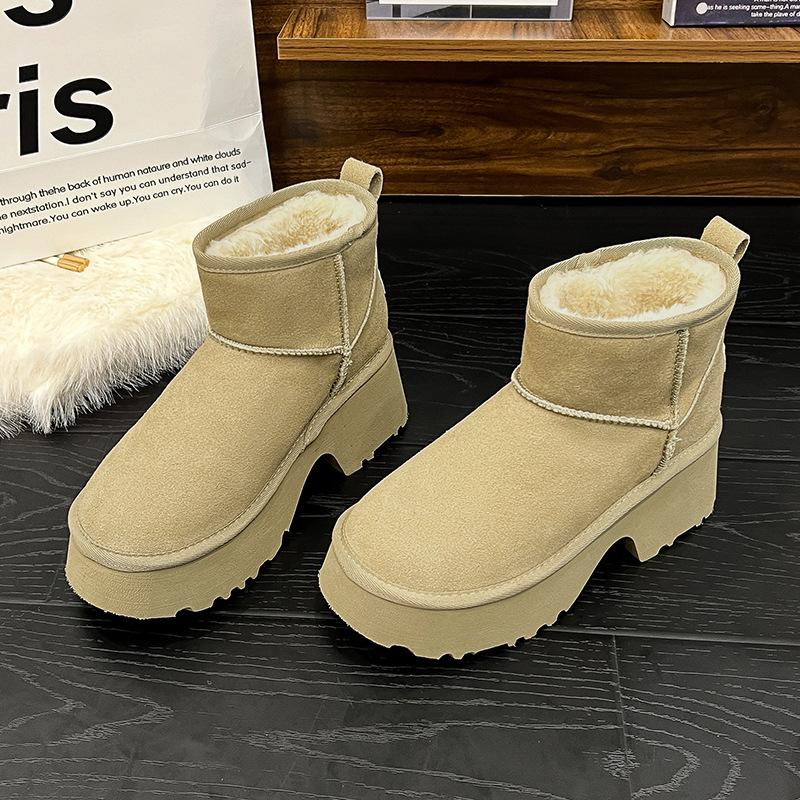 

Thick-soled heightening women s boots, fur integrated snow boots women s new winter warm, piled and thickened short boots 43